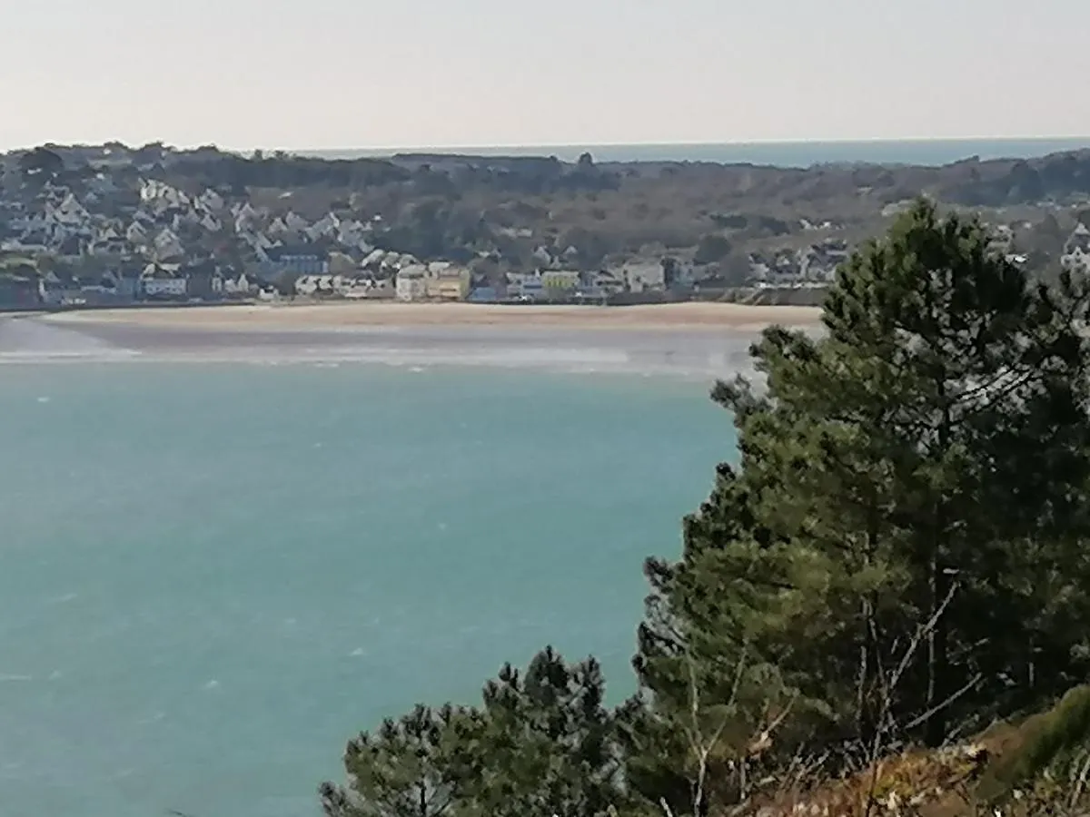 T1Bis, 100M De La Belle Plage De Morgat Crozon